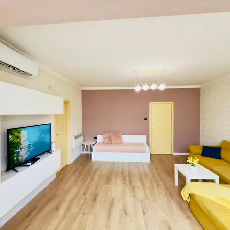 Апартаменти 