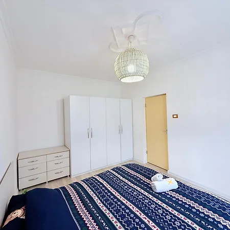 Lazur  Cozy One-bed Flat In Apartment Burgas City