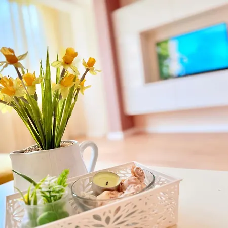 Lazur  Cozy One-bed Flat In Burgas City